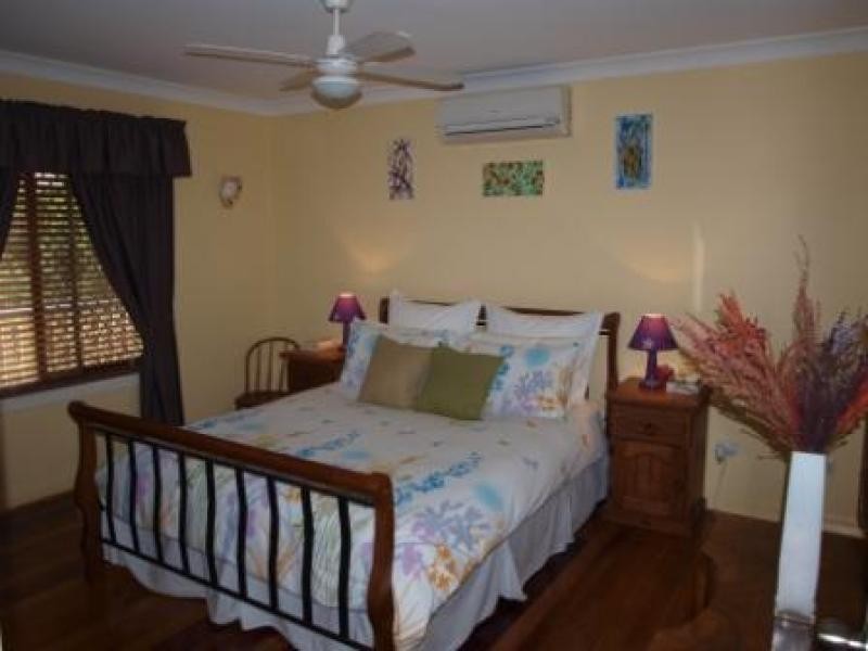 4 Boronia Ct, Collingwood Park QLD 4301