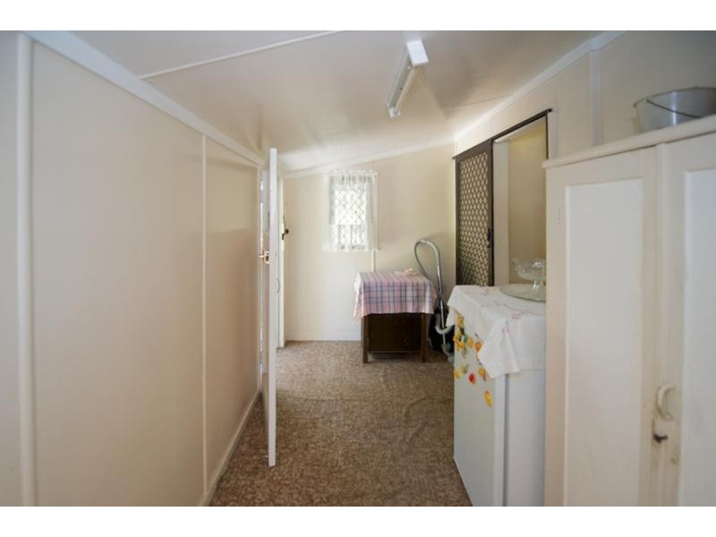 5 Adam St, Bundamba QLD 4304