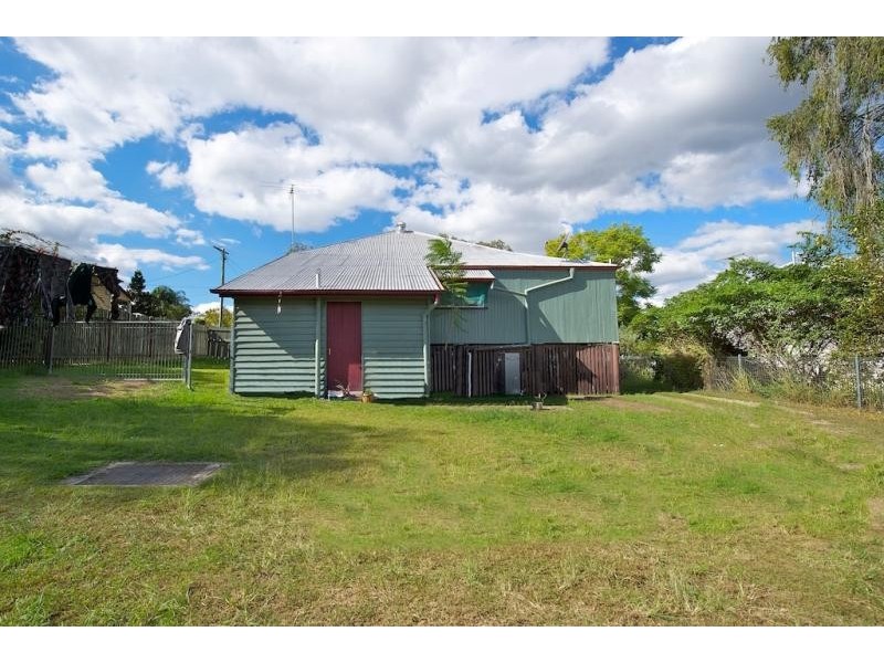 6 MacFarlane, Sadliers Crossing QLD 4305