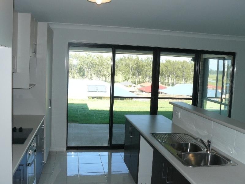 9 Brentwood ct, Fernvale QLD 4306