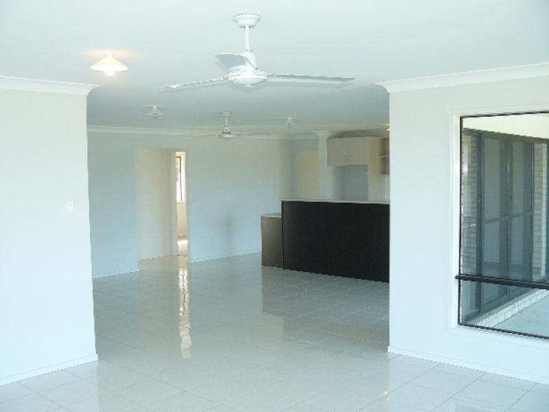 9 Brentwood ct, Fernvale QLD 4306