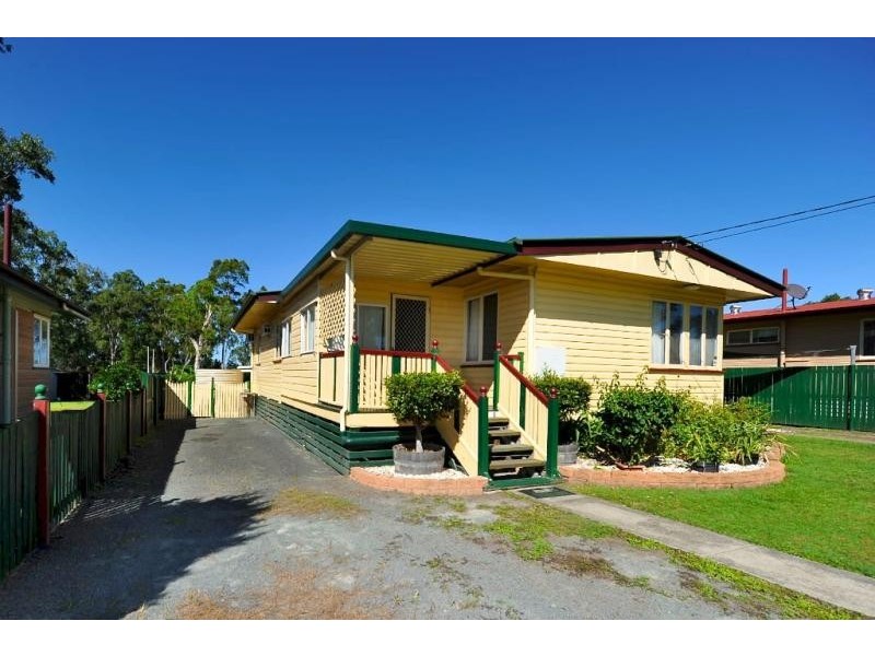 39 Crosshill St, Leichhardt QLD 4305