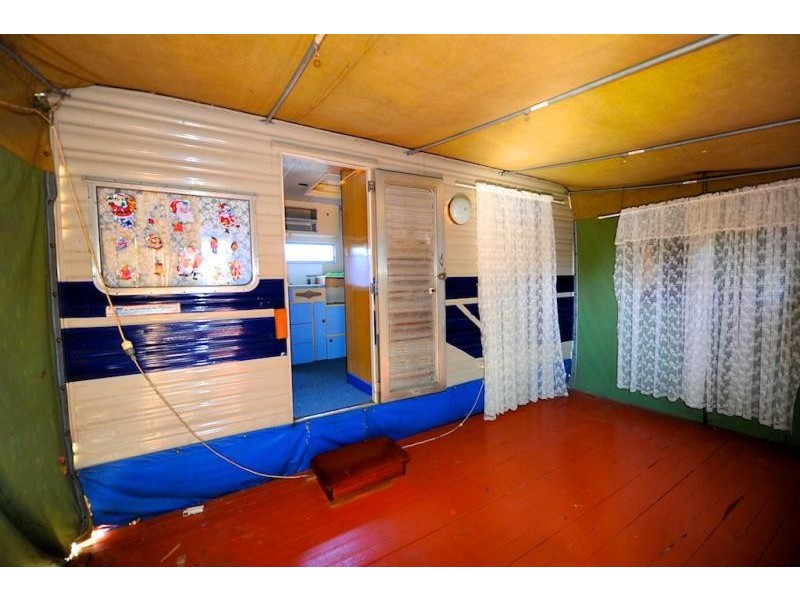 39 Crosshill St, Leichhardt QLD 4305