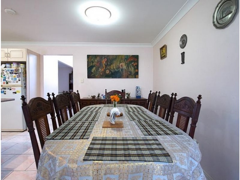 1 Bangalow St, Bridgeman Downs QLD 4035