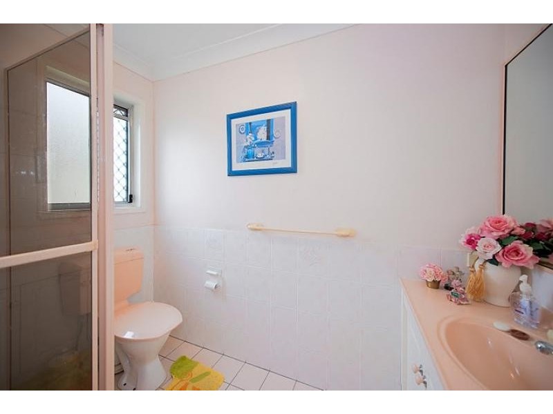 1 Bangalow St, Bridgeman Downs QLD 4035