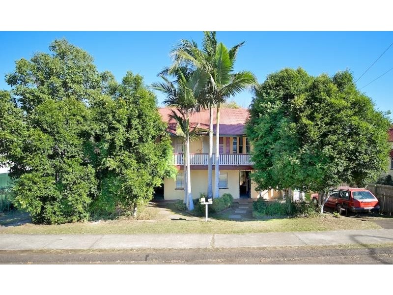 98 Downs St, North Ipswich QLD 4305