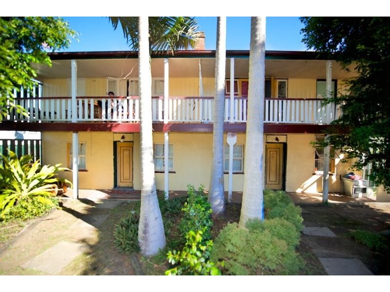 98 Downs St, North Ipswich QLD 4305