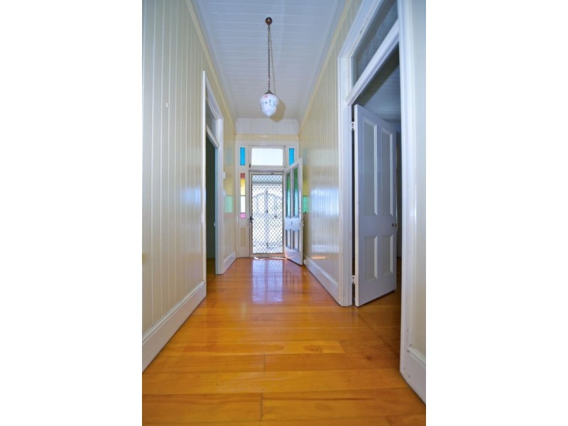 43 Salisbury  road, Ipswich QLD 4305