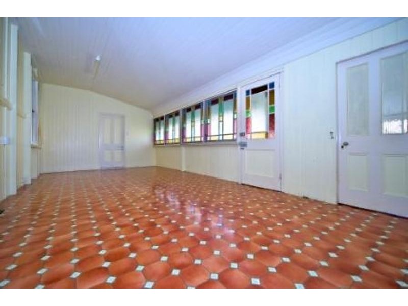 43 Salisbury  road, Ipswich QLD 4305