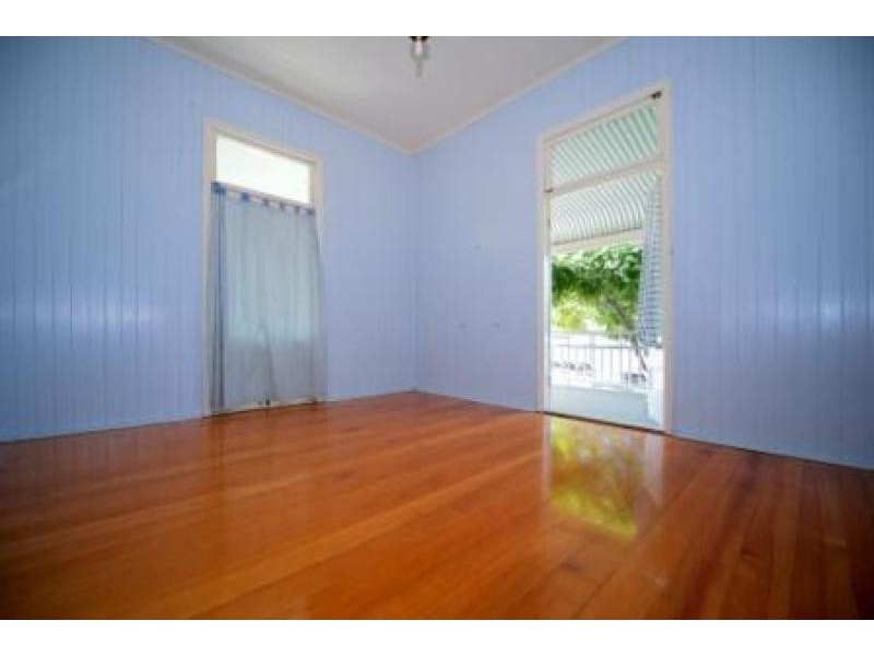 43 Salisbury  road, Ipswich QLD 4305