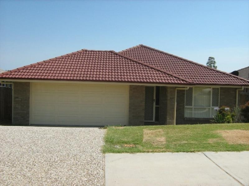 42 Berrigan St, Redbank Plains QLD 4301