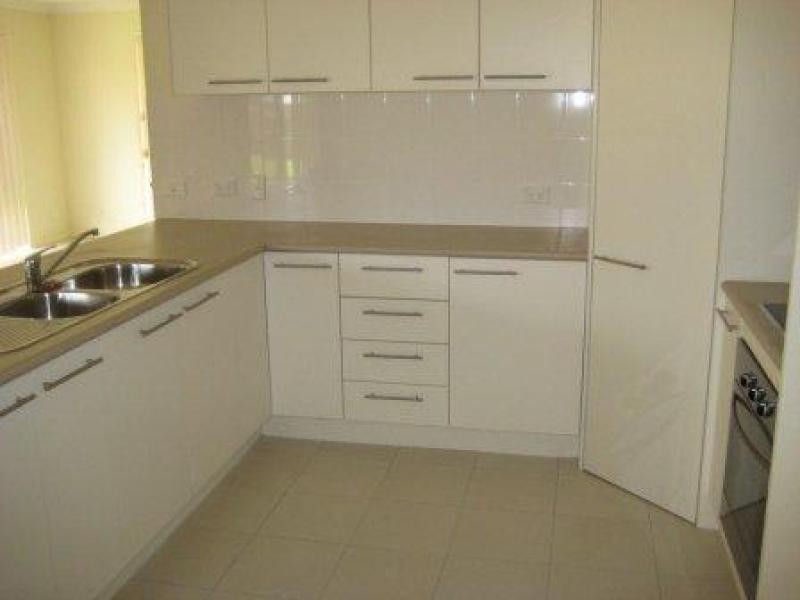 42 Berrigan St, Redbank Plains QLD 4301