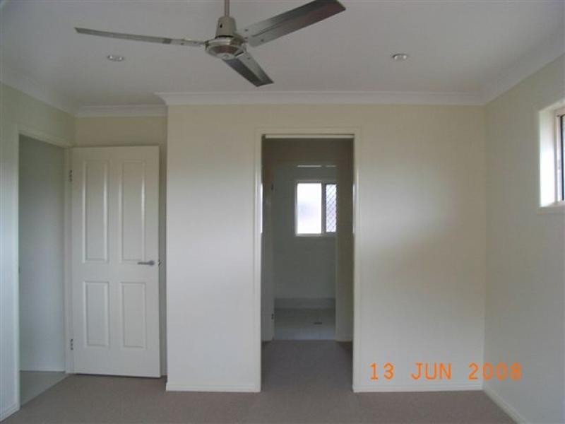 42 Berrigan St, Redbank Plains QLD 4301