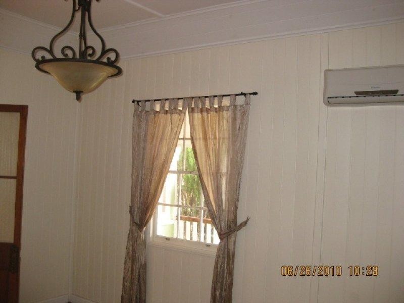 17 Murphy Street, Ipswich QLD 4305