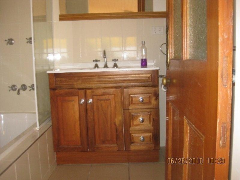 17 Murphy Street, Ipswich QLD 4305