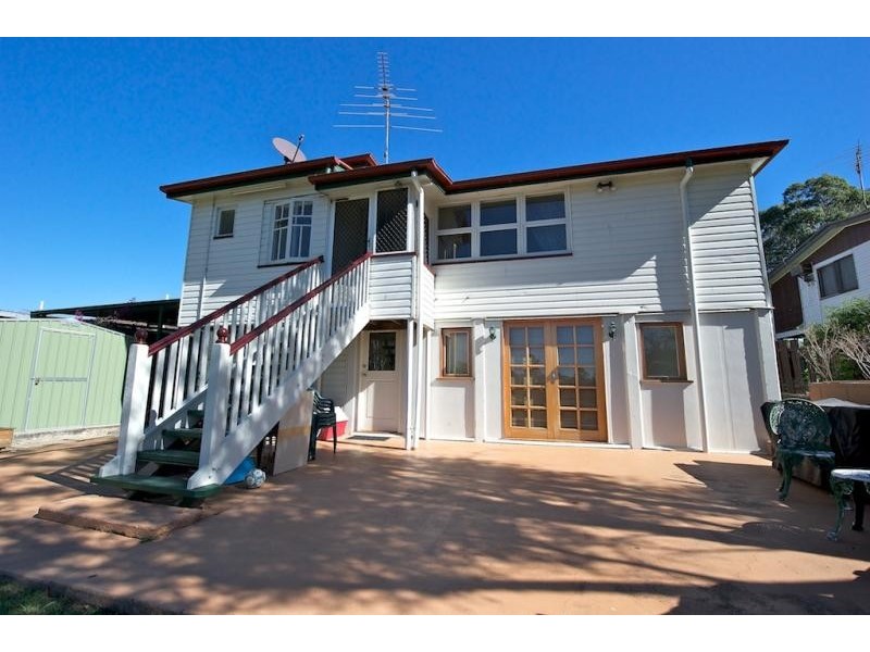 36 siemons street, One Mile QLD 4305