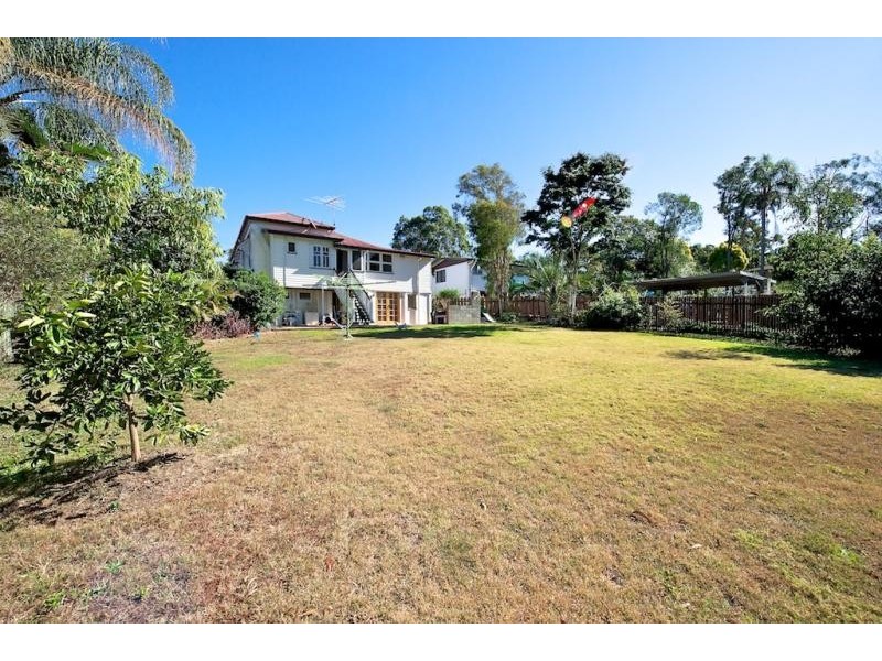 36 siemons street, One Mile QLD 4305
