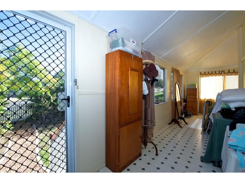 36 siemons street, One Mile QLD 4305