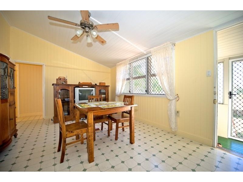 36 siemons street, One Mile QLD 4305