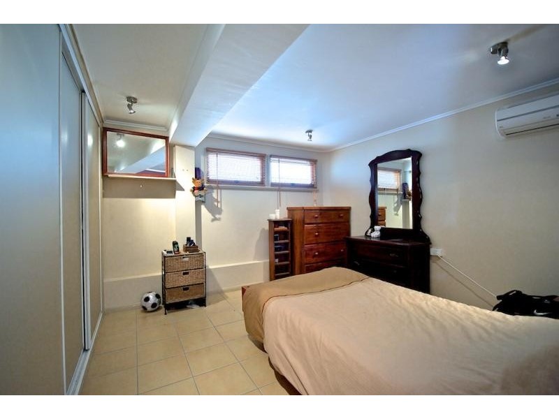 36 siemons street, One Mile QLD 4305