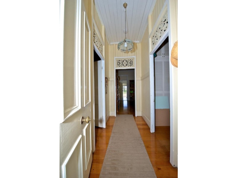 36 siemons street, One Mile QLD 4305