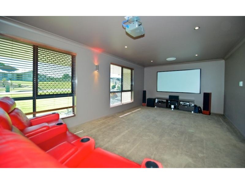 17 President Cir, Karalee QLD 4306