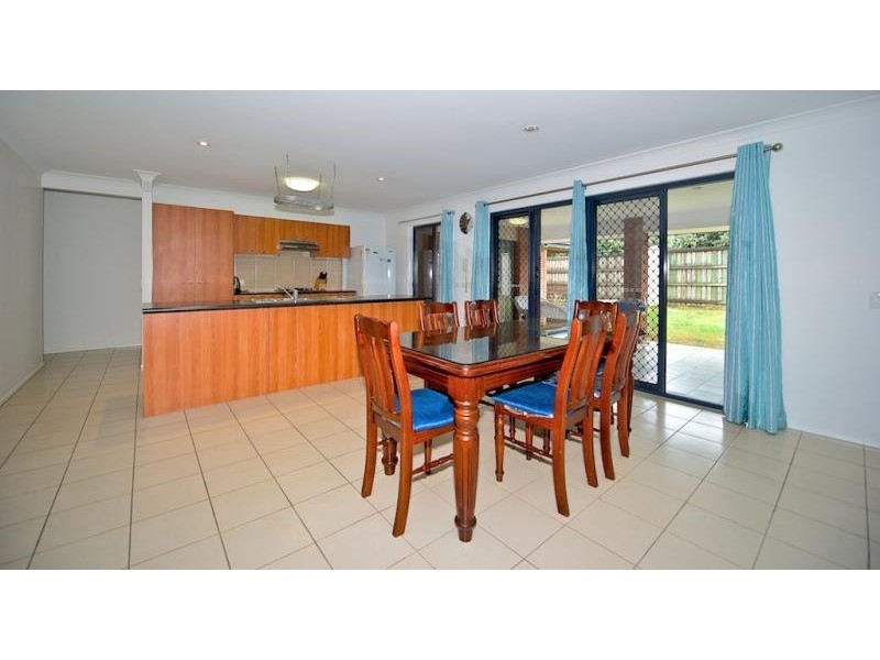 7 Waratah Court, Kallangur QLD 4503