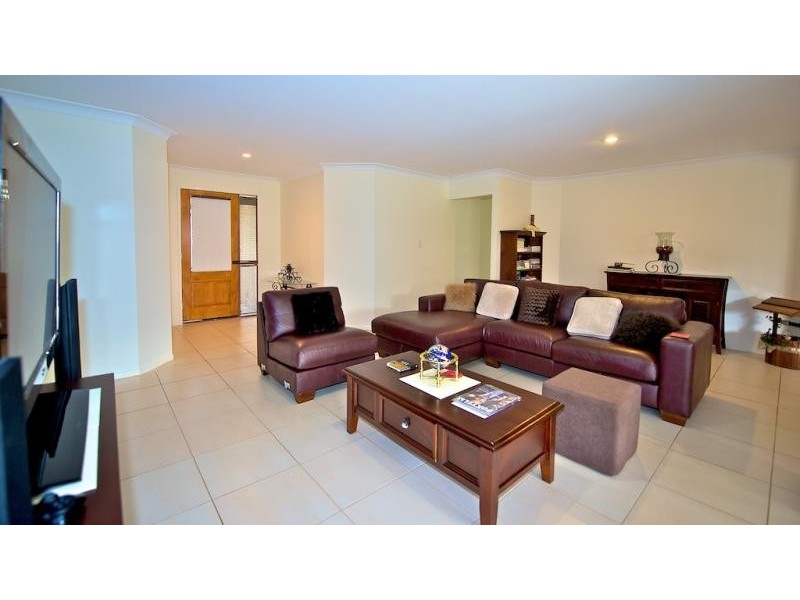 4 Calimon Ct, Coalfalls QLD 4305