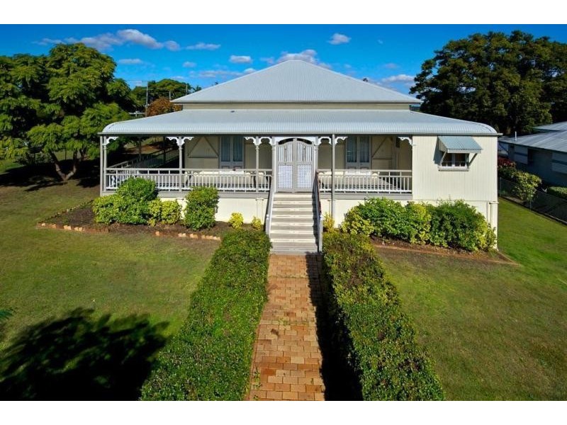 43 Salisbury Rd, Ipswich QLD 4305