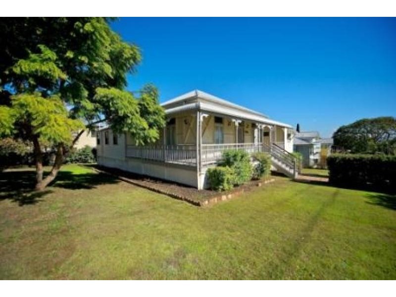 43 Salisbury Rd, Ipswich QLD 4305