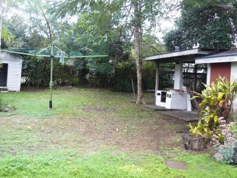 75 Glebe Rd, Silkstone QLD 4304