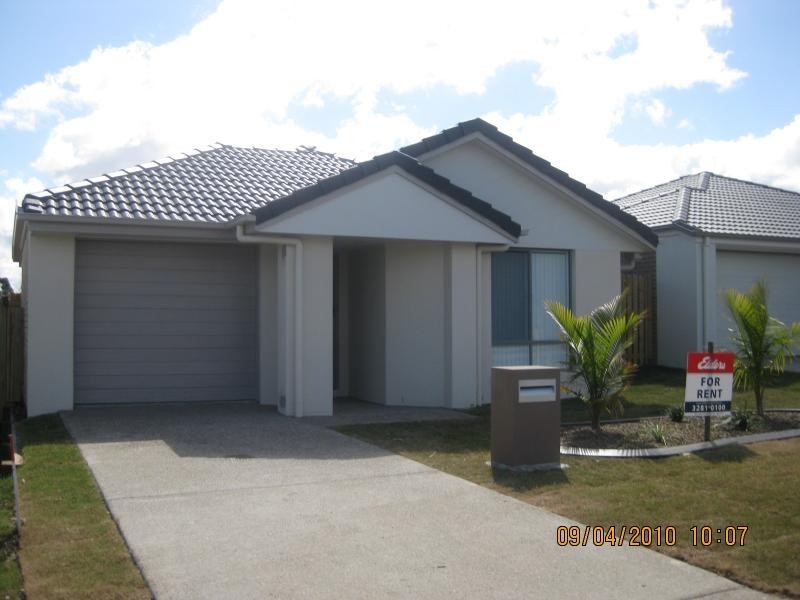 14 Pleasant Drive, Redbank Plains QLD 4301