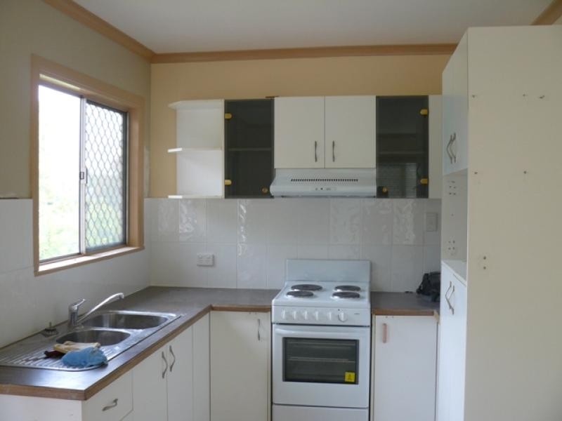 27 Boundary Street, Moores Pocket QLD 4305