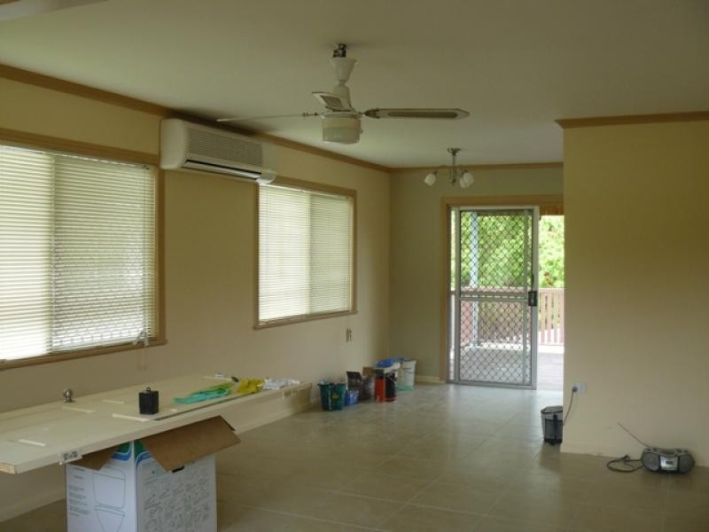 27 Boundary Street, Moores Pocket QLD 4305