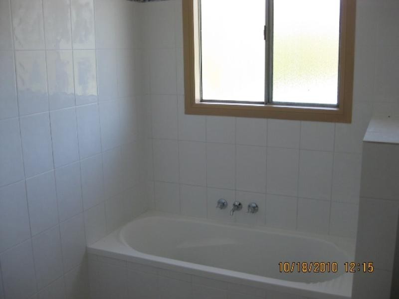 27 Boundary Street, Moores Pocket QLD 4305