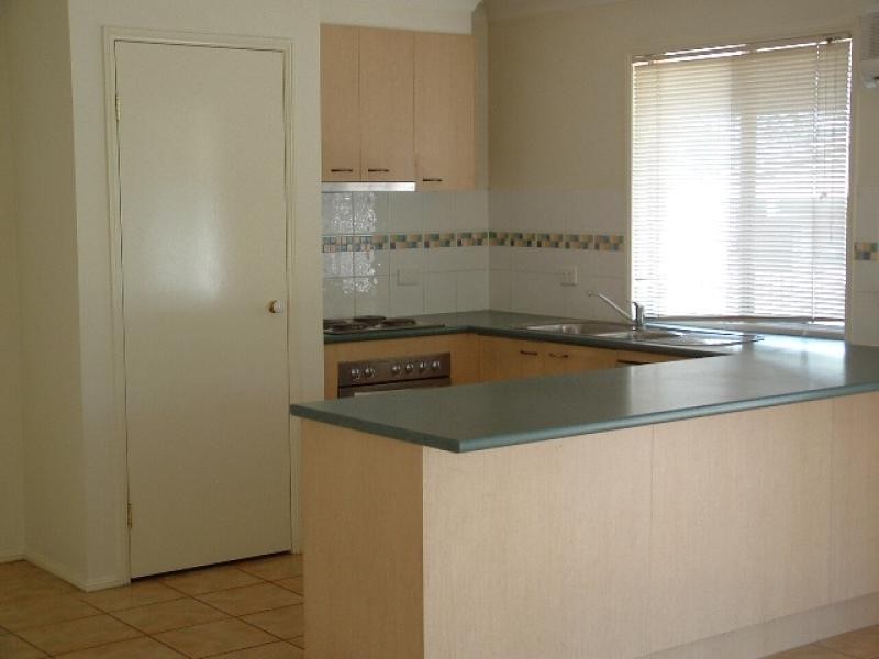 26 Kentia Cct, Flinders View QLD 4305