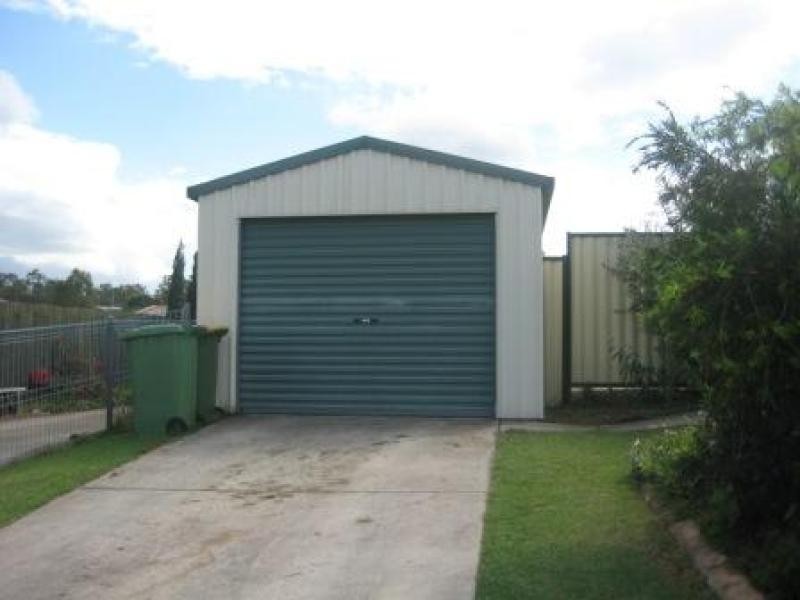 2 DES ARTS PLACE, Wulkuraka QLD 4305