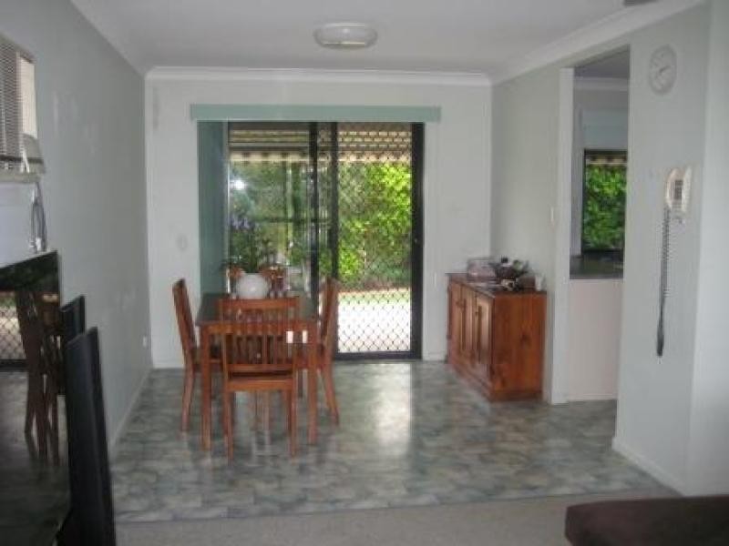 2 DES ARTS PLACE, Wulkuraka QLD 4305