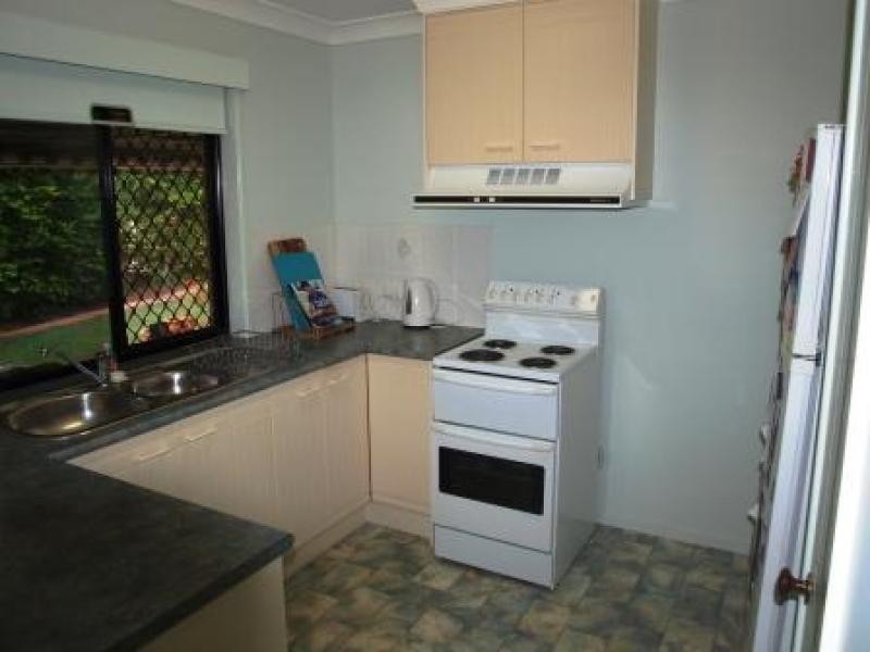 2 DES ARTS PLACE, Wulkuraka QLD 4305