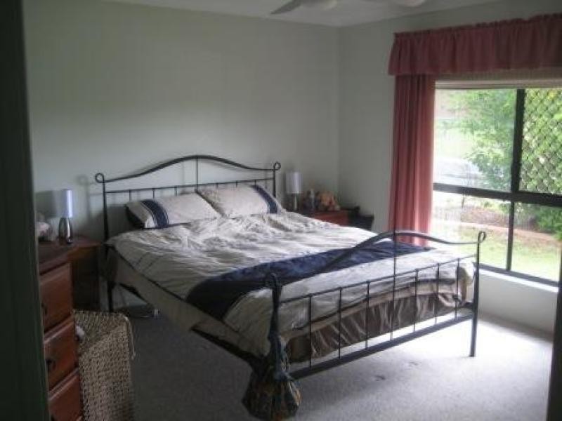 2 DES ARTS PLACE, Wulkuraka QLD 4305