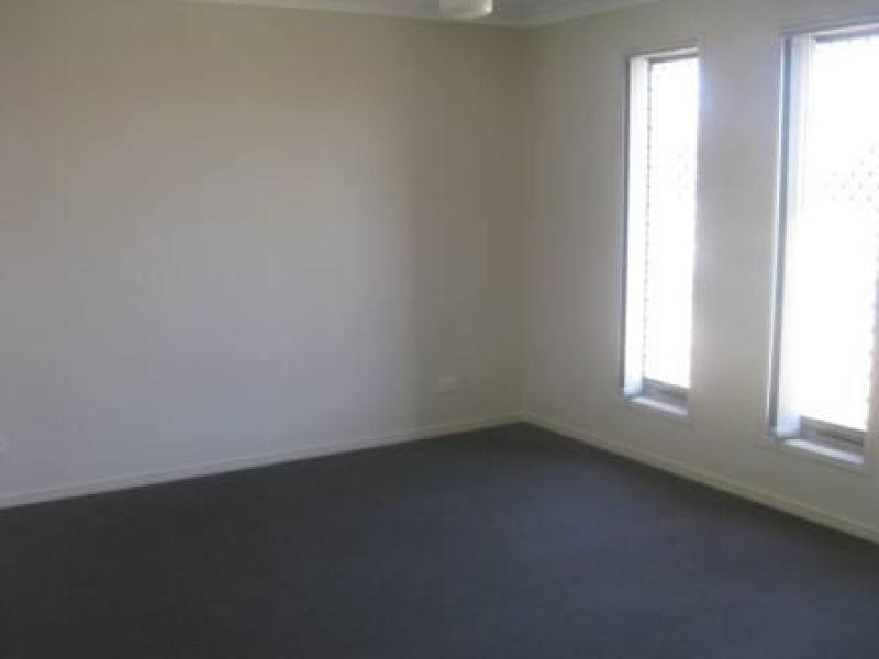 27 Sophie St, Raceview QLD 4305