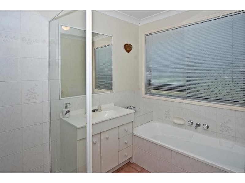 67 Poole Rd, Fernvale QLD 4306