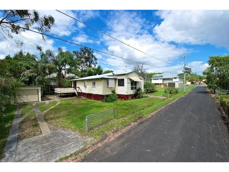 10 Chubb Lane, North Ipswich QLD 4305 the real estate agency Withdrawn