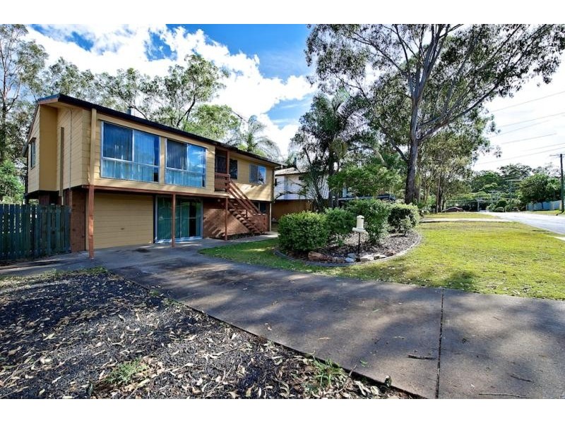 17 Tamatea Drive, Bellbird Park QLD 4300