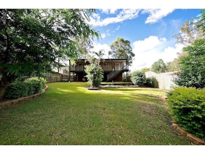 17 Tamatea Drive, Bellbird Park QLD 4300