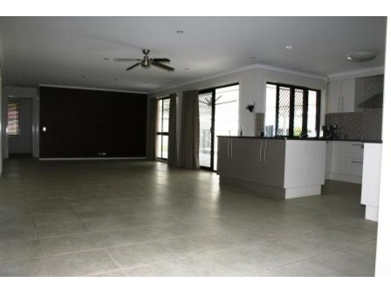 126 Settler Way, Karalee QLD 4306