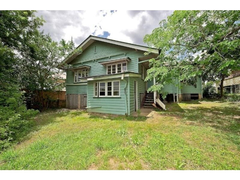 5 Burnett Street, West Ipswich QLD 4305