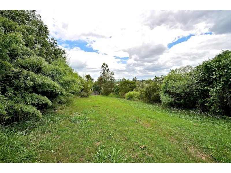 5 Burnett Street, West Ipswich QLD 4305