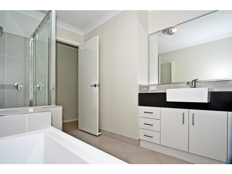 1/1 Ruthven Court, Yamanto QLD 4305