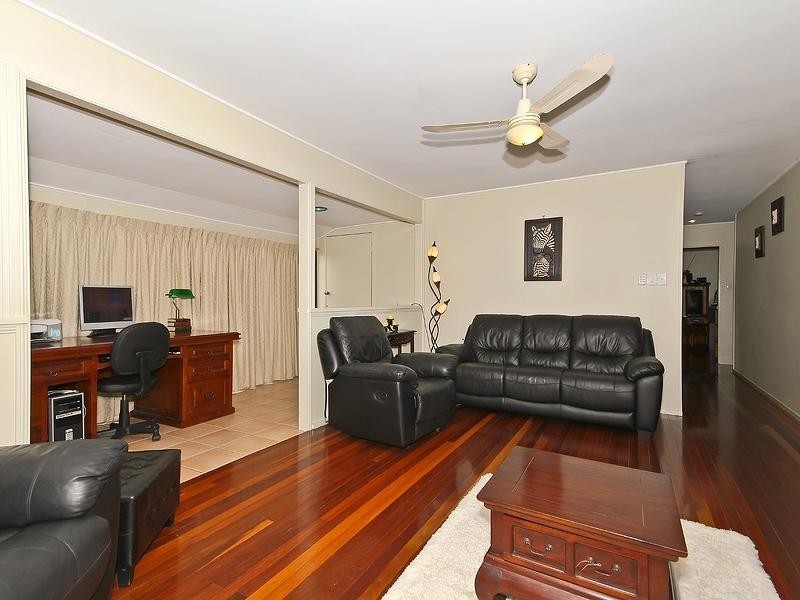 67 lyndon way, Karalee QLD 4306